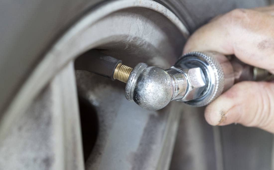 how to fill up a tubeless tire