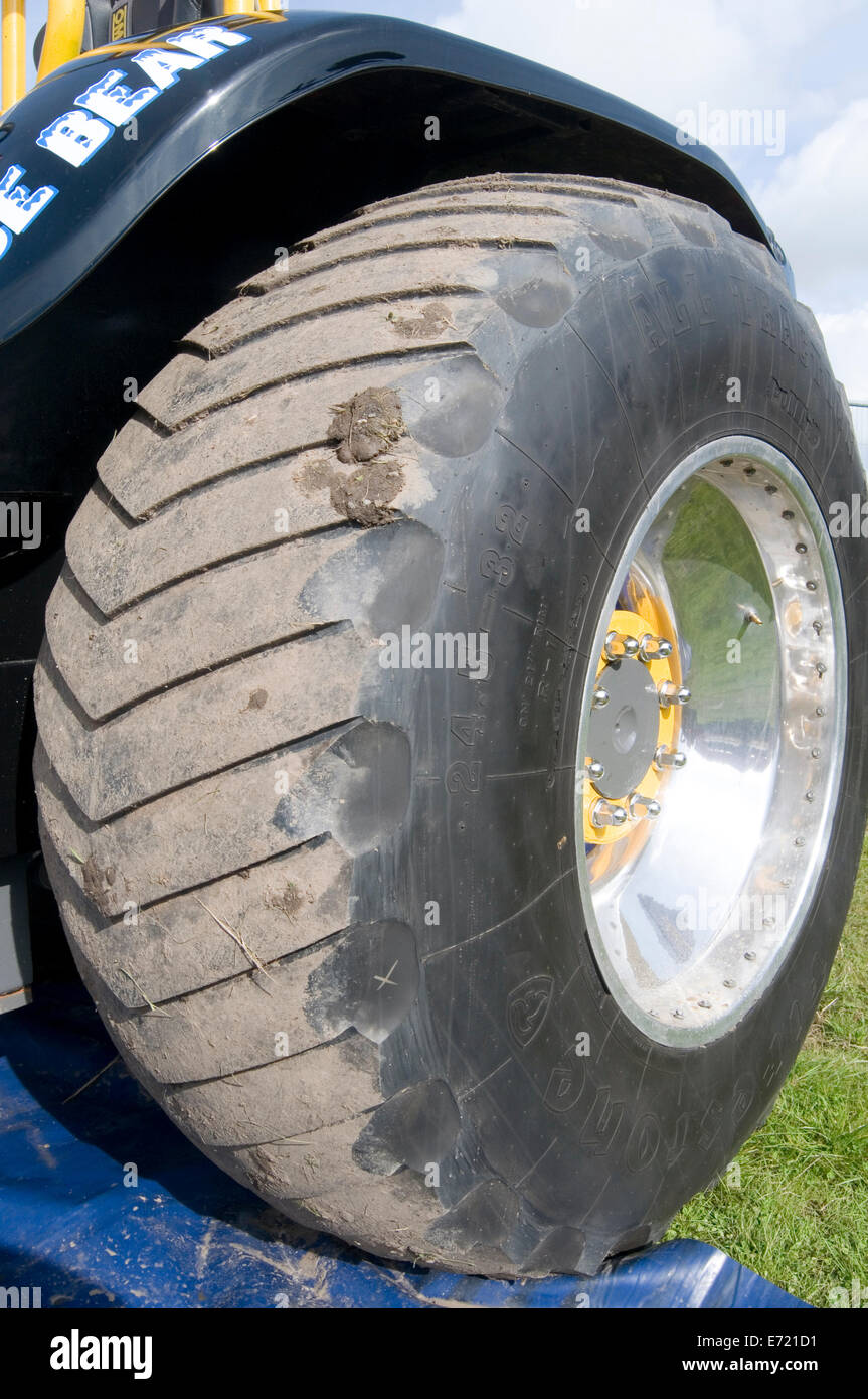 How To Cut Pulling Tractor Tires