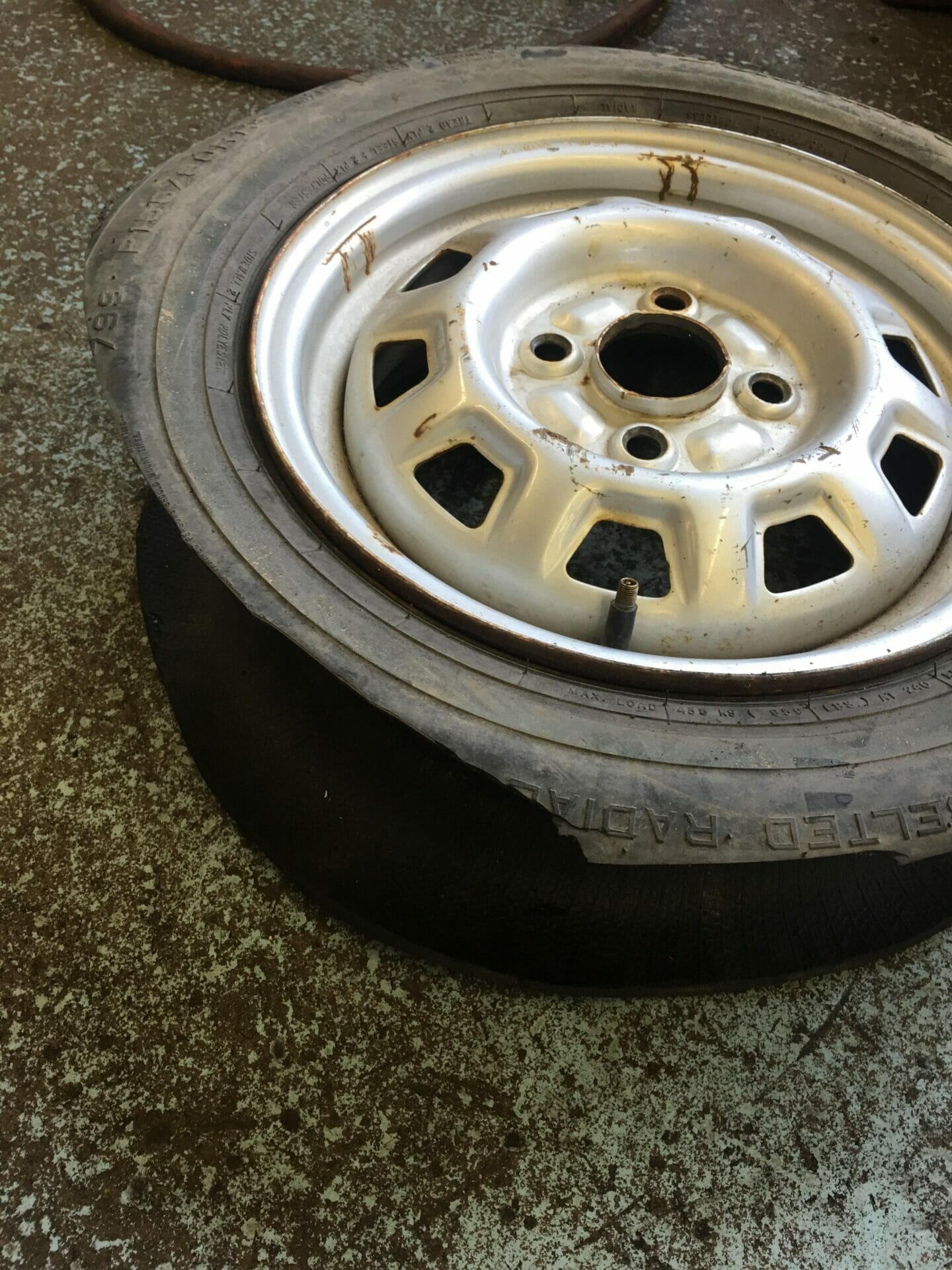 How To Cut Old Tires Off Rims